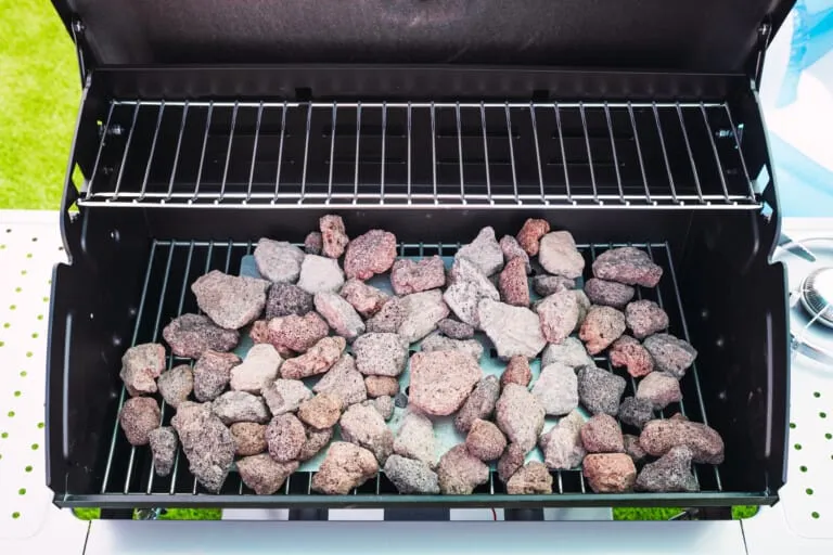 Barbecue - Roche volcanique