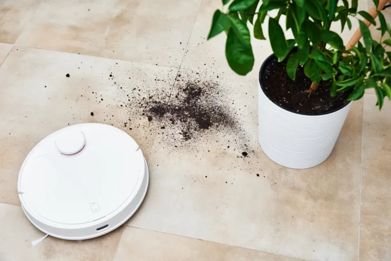 Robot aspirateur laveur
